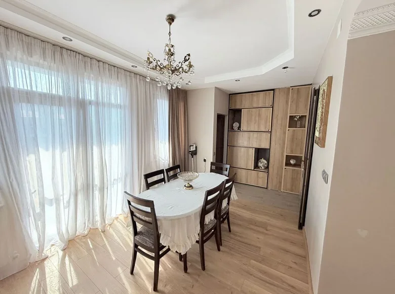 Wohnung 4 zimmer 108 m² Batumi, Georgien