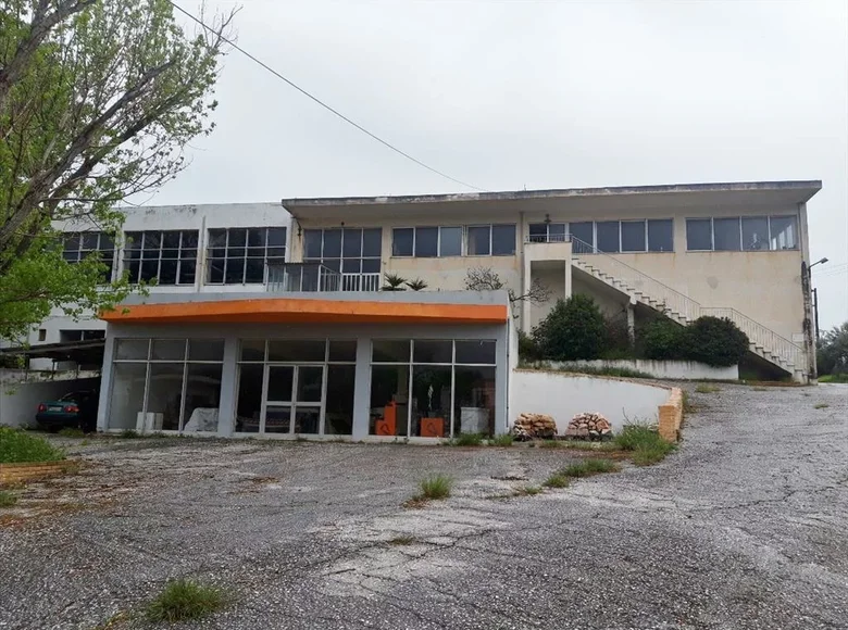 Commercial property 2 400 m² in Kouvaras, Greece