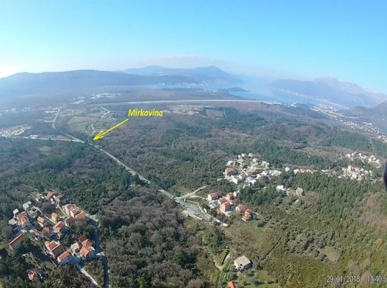 Atterrir 7 270 m² Kavac, Monténégro