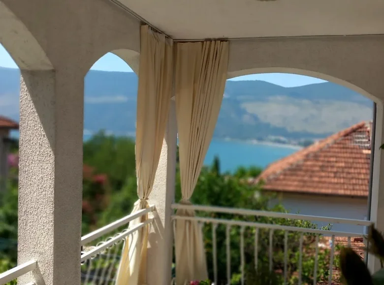 Haus 128 m² Herceg Novi, Montenegro