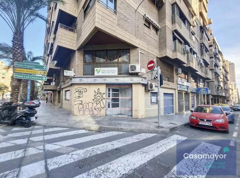 Propiedad comercial 88 m² en Alicante, España