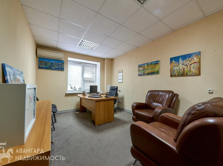 Office 2 rooms 69 m² in Minsk, Belarus