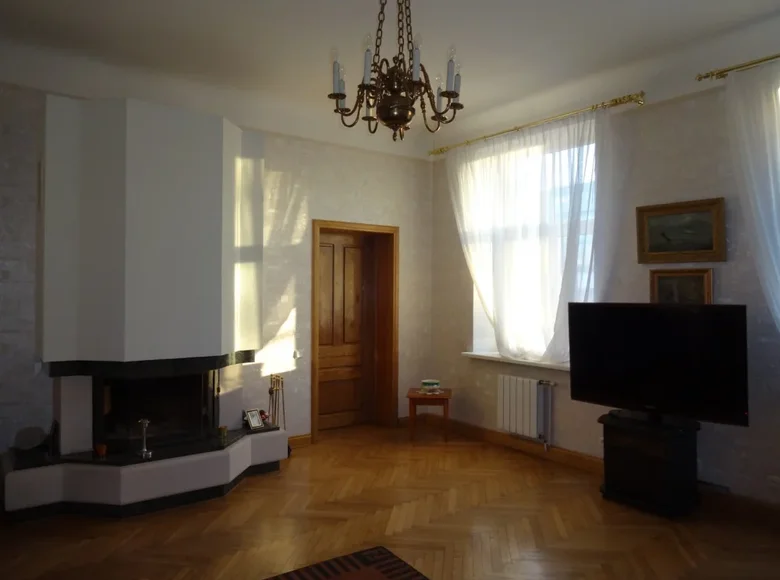 4 bedroom apartment 160 m² Navapolatsk, Belarus