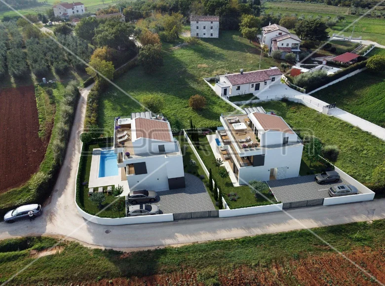 House 233 m² Grad Porec, Croatia