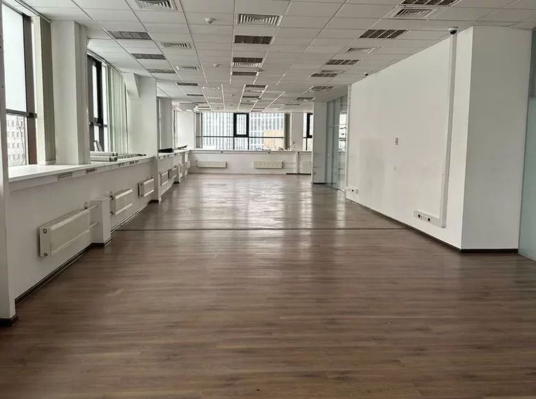 Oficina 752 m² en Northern Administrative Okrug, Rusia
