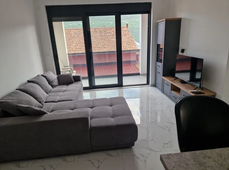 2 bedroom apartment 52 m² Đenovići, Montenegro