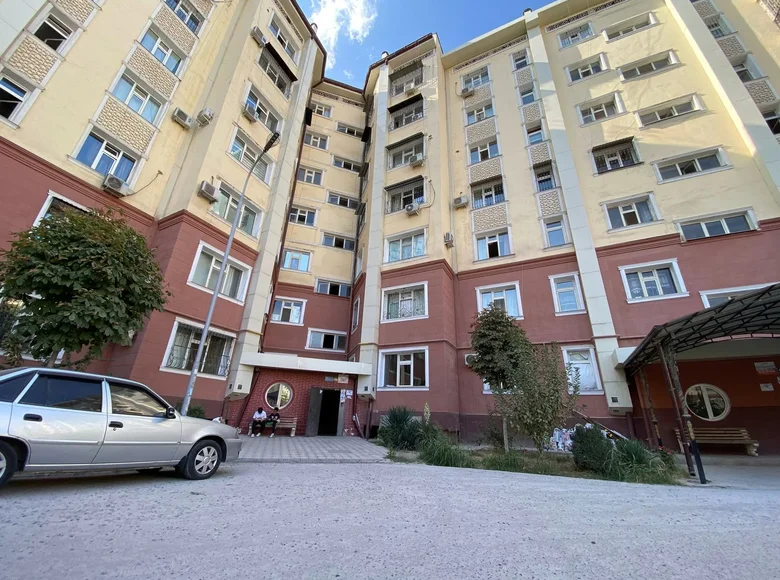 Kvartira 3 xonalar 84 m² Khanabadda