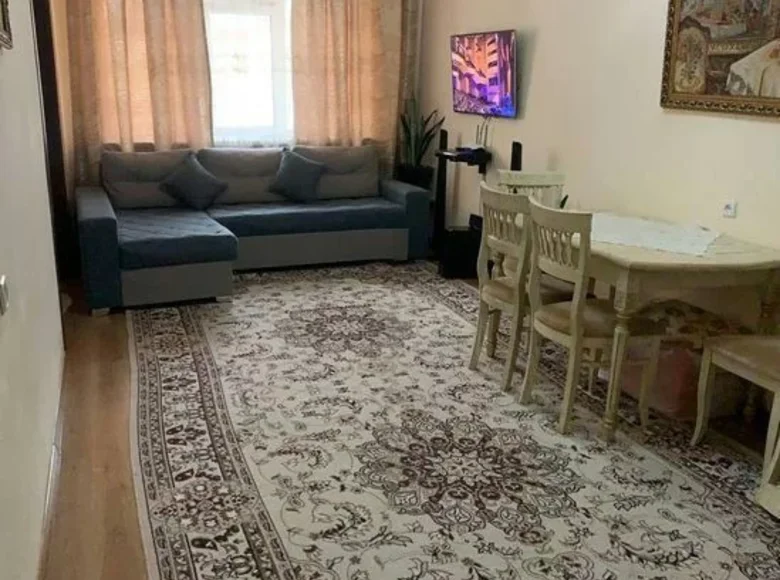 Kvartira 3 xonalar 70 m² Khanabadda