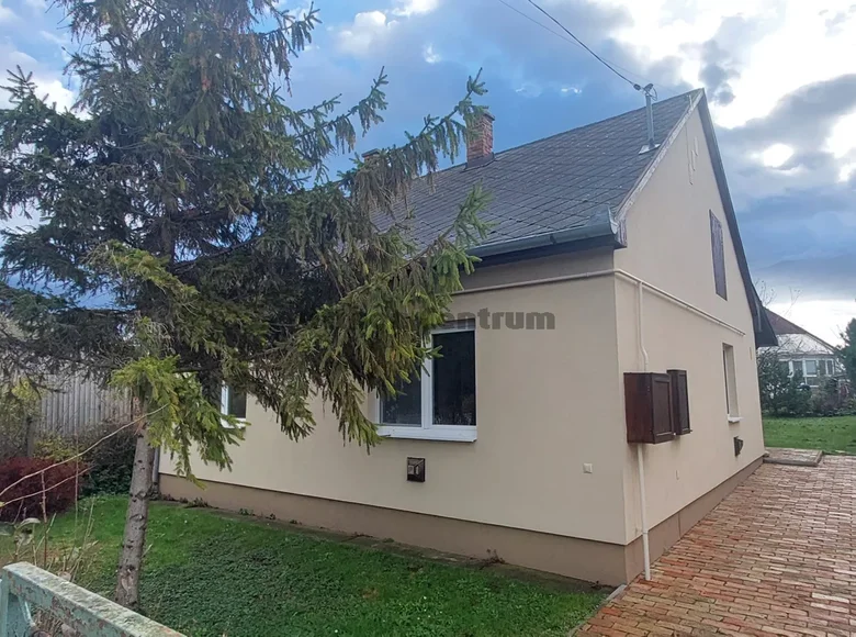 Dom 3 pokoi 75 m² Balatonfenyves, Węgry