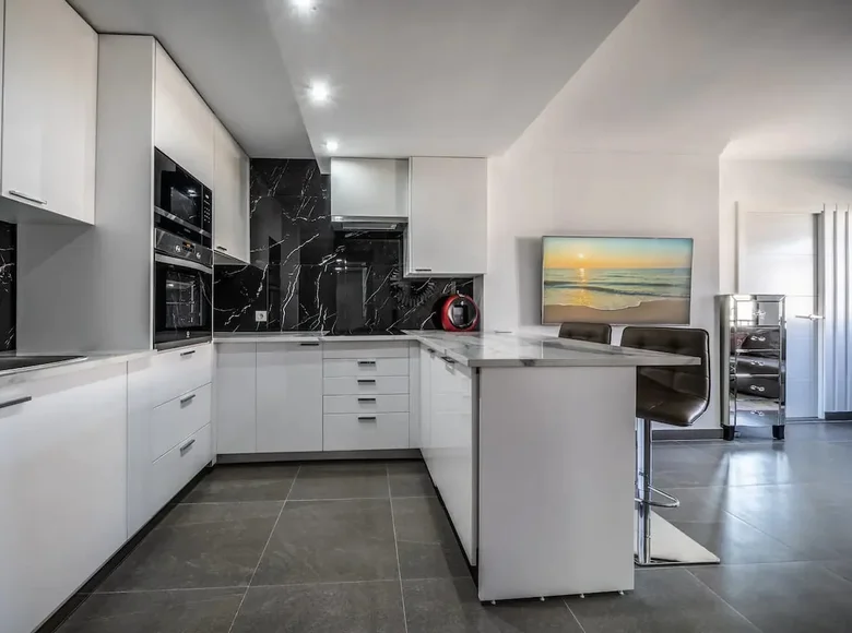 2 bedroom apartment  Marbella, Spain