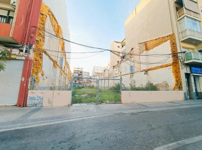 Land 876 m² Alicante, Spain