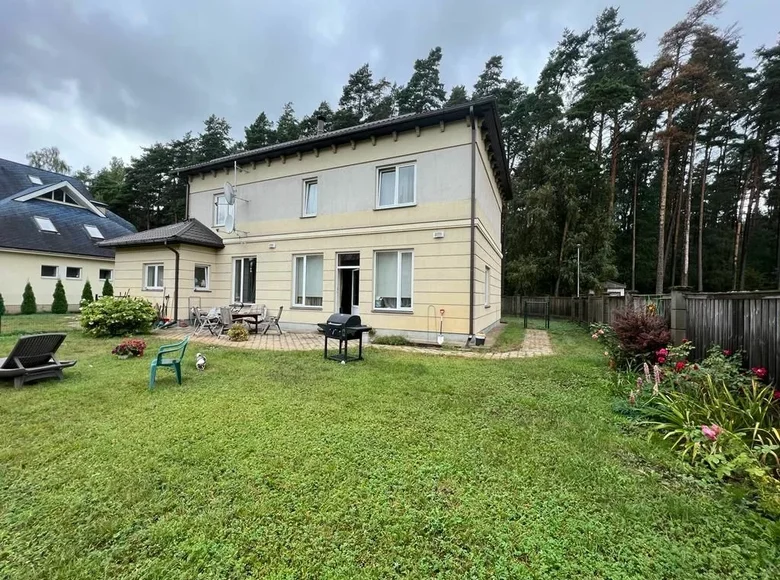 Haus 5 Zimmer 221 m² Liberi, Lettland