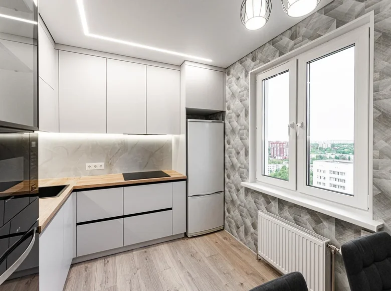 Mieszkanie 3 pokoi 78 m² Mińsk, Białoruś