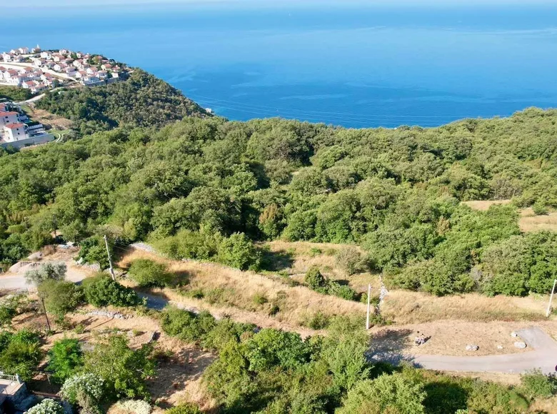 Land  Blizikuce, Montenegro