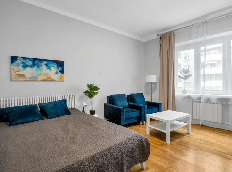 2 room apartment 49 m² in Warsaw, Poland