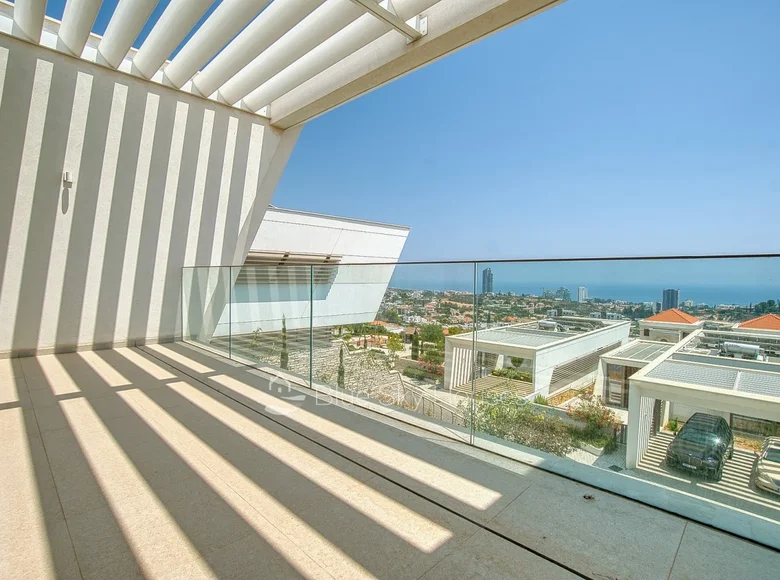 Casa 3 habitaciones 197 m² Mouttagiaka, Chipre