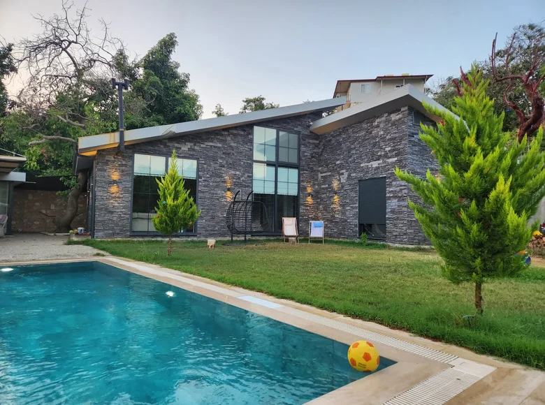5 bedroom villa  Oba, Turkey