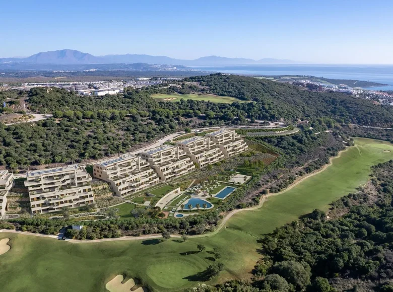 2 bedroom apartment  La Linea de la Concepcion, Spain