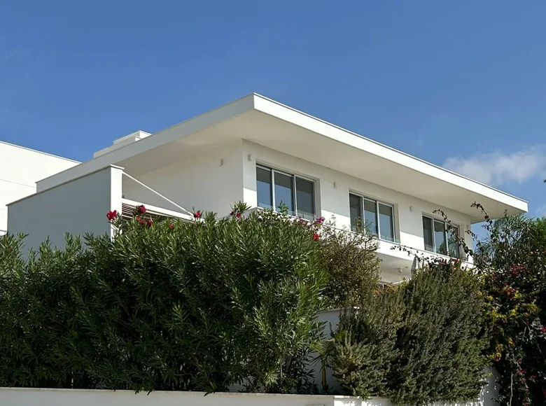 3-Zimmer-Villa 290 m² Gemeinde Germasogeia, Cyprus