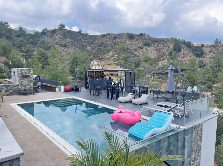 Maison 5 chambres 370 m² Kakopetria, Chypre