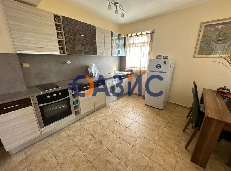 2 bedroom apartment 58 m² Sveti Vlas, Bulgaria