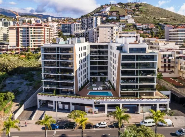 Mieszkanie 3 pokoi 205 m² Madeira, Portugalia