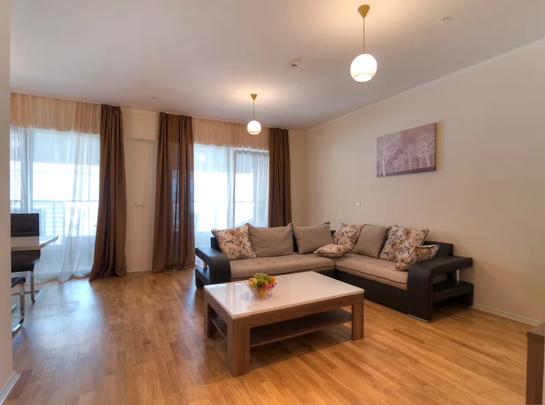 Mieszkanie 2 pokoi 82 m² Budva, Czarnogóra