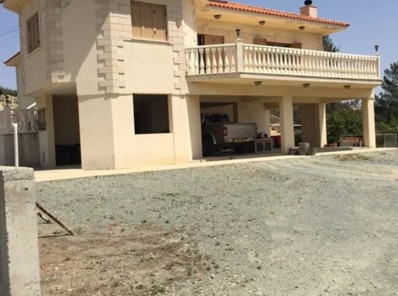 4 bedroom house 186 m² Kellaki, Cyprus