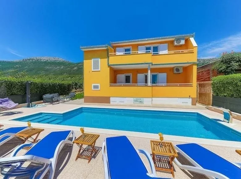 villa de 5 dormitorios 246 m² Grad Kastela, Croacia