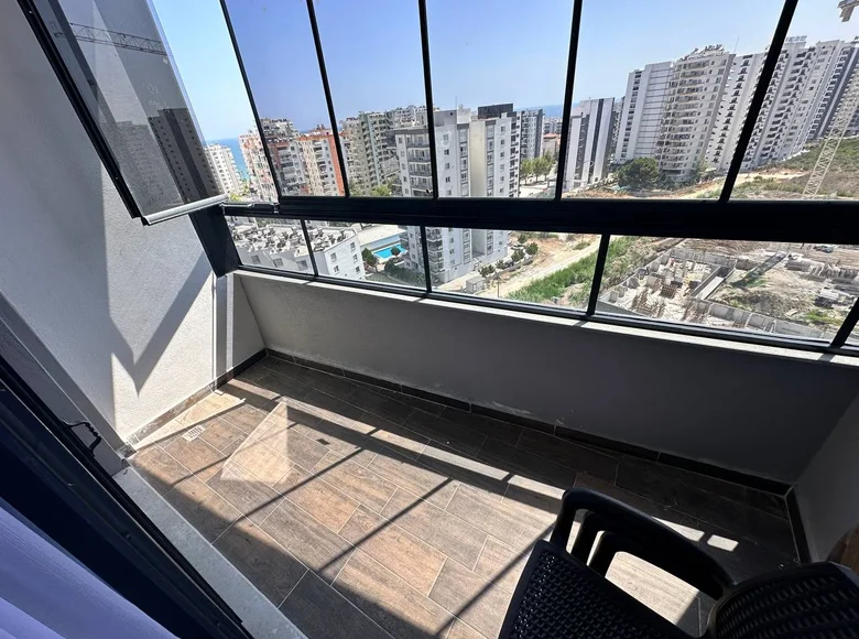 Mieszkanie 2 pokoi 72 m² Mersin, Turcja