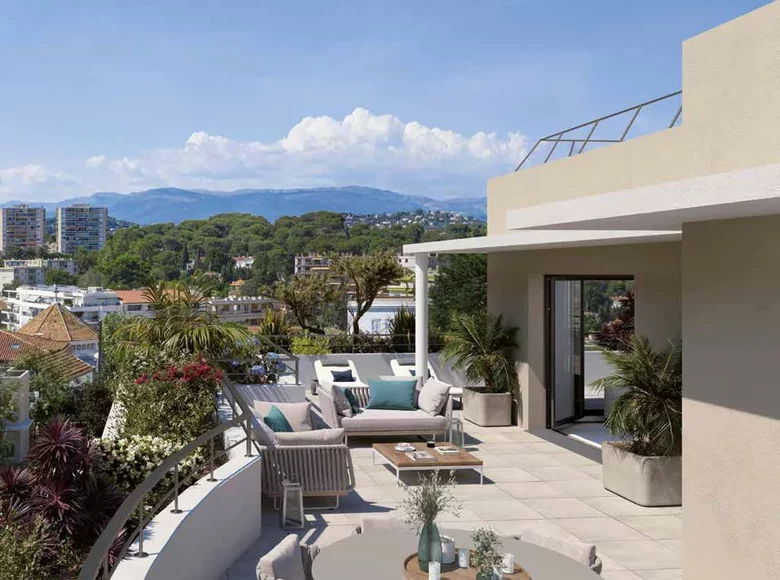 Mieszkanie 3 pokoi 58 m² Cannes, Francja