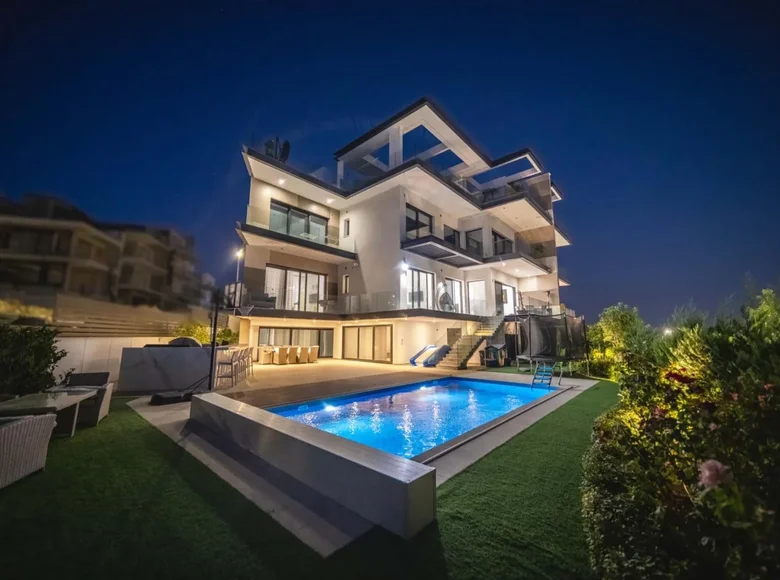 4 bedroom apartment 203 m² Germasogeia, Cyprus
