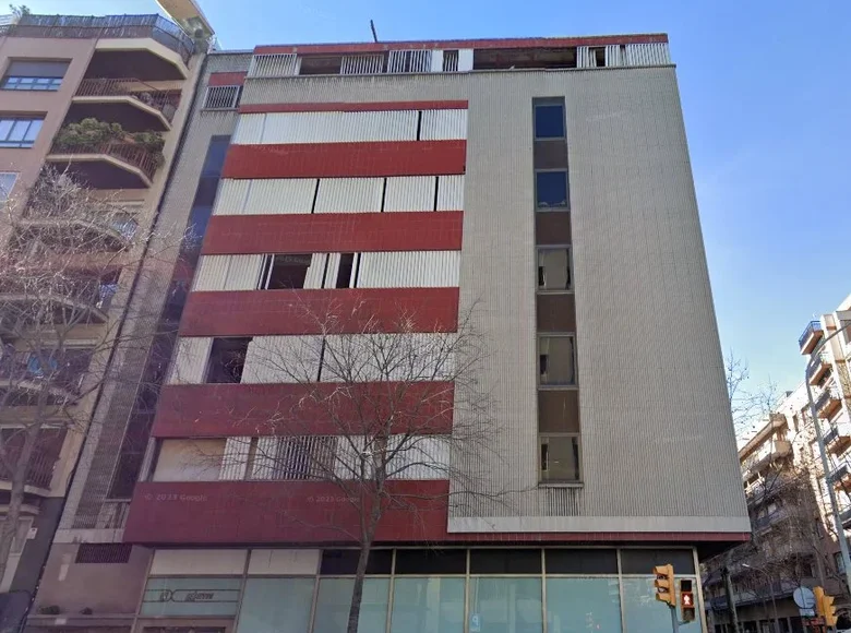 Commercial property 721 m² in Barcelona, Spain