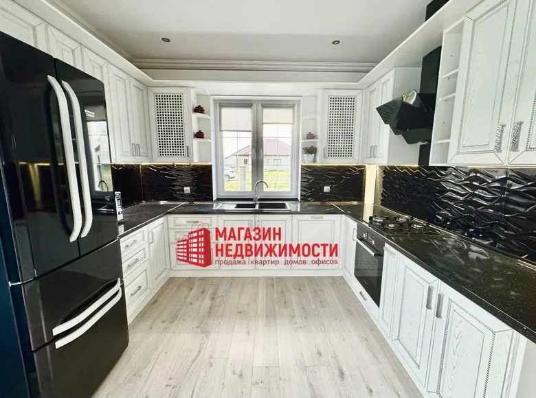 House 187 m² Labna Aharodniki, Belarus