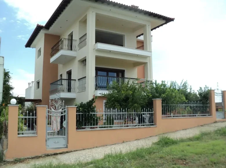 6 bedroom house 220 m² Polygyros, Greece