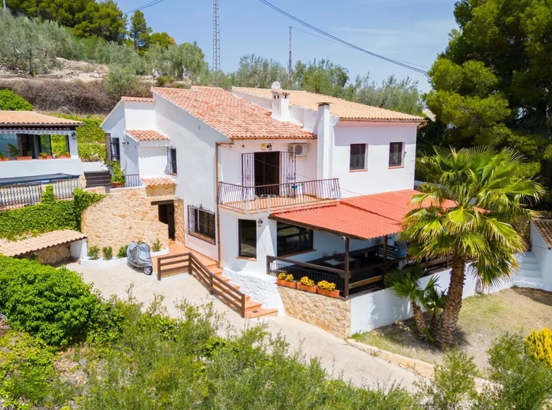 4-Schlafzimmer-Villa 224 m² Benimantell, Spanien