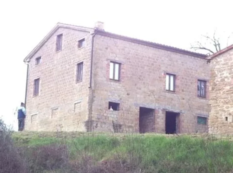 Casa 9 habitaciones 220 m² Terni, Italia