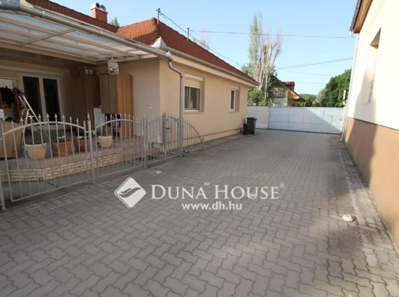 House 100 m² Kecskemeti jaras, Hungary