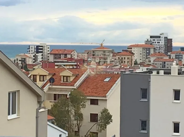 2 bedroom apartment 68 m² Budva, Montenegro