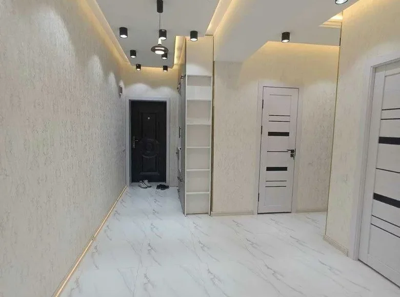 Kvartira 3 xonalar 73 m² Samarqandda