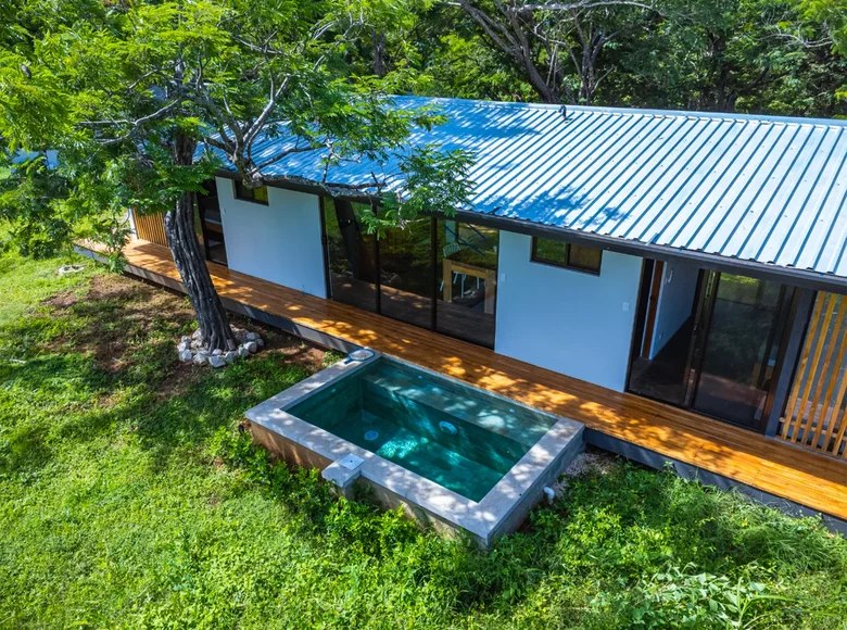 2 bedroom house  Veintisiete de Abril, Costa Rica