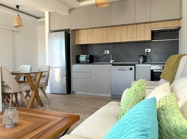 Apartamento 3 habitaciones 70 m² Tivat, Montenegro