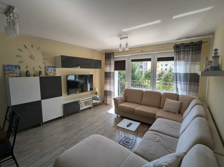 Apartamento 3 habitaciones 63 m² en Pierwoszyno, Polonia