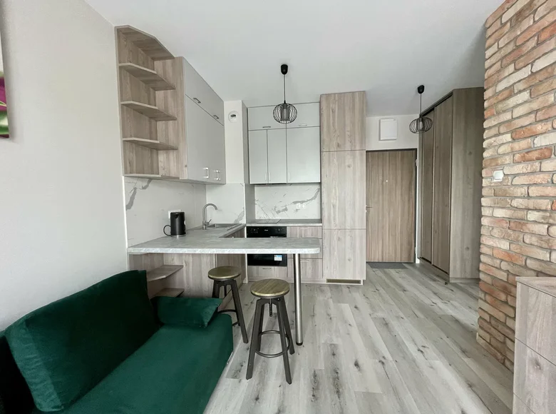 Mieszkanie 2 pokoi 32 m² w Warszawa, Polska