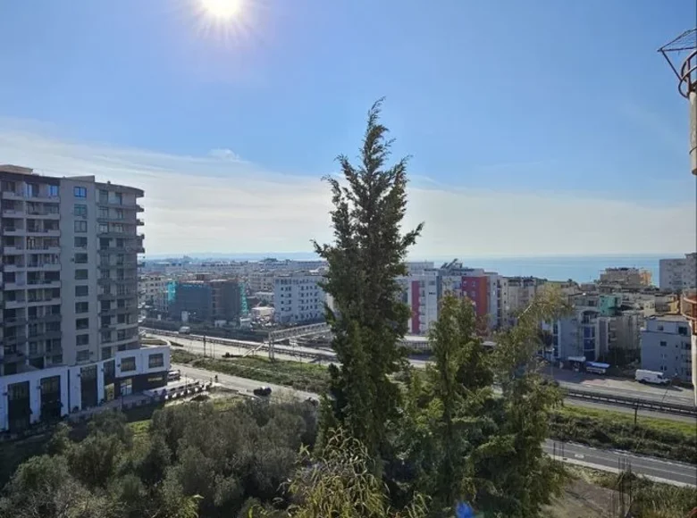Mieszkanie 2 pokoi 66 m² Rashbull, Albania