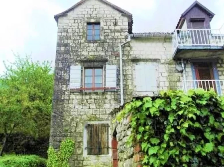 Maison 81 m² Stoliv, Monténégro