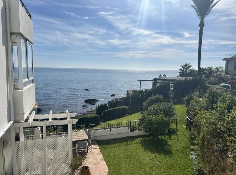 Mieszkanie 2 pokoi 80 m² Torrenueva Costa, Hiszpania