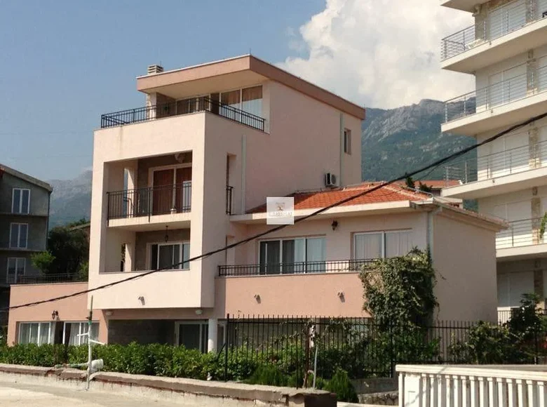 4 bedroom Villa 495 m² Budva Municipality, Montenegro