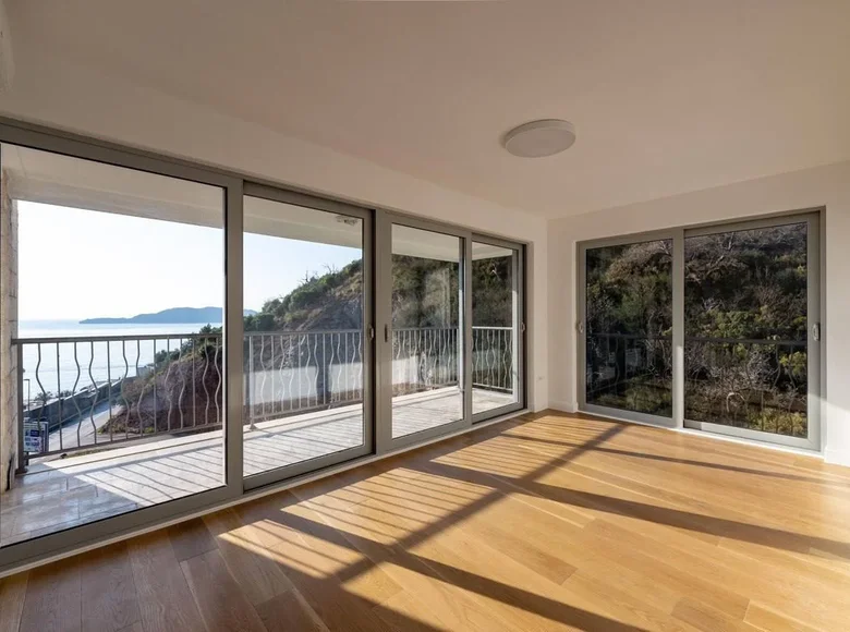 3 bedroom apartment 160 m² Przno, Montenegro