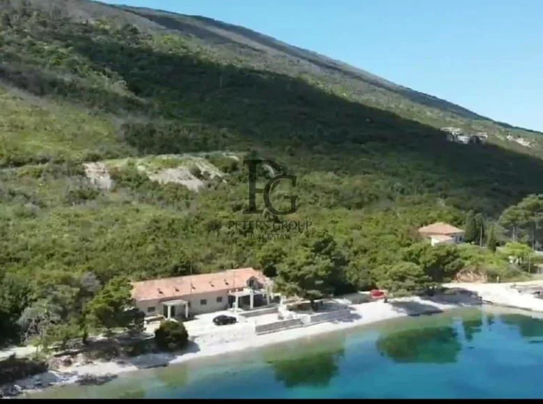 Land  Krasici, Montenegro